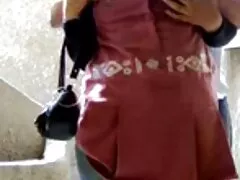 ヴァネッサをケージ上の人からのバイブレーター。 女性 用 av イケメン