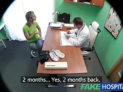 彼女の全身をマッサージする黒人女性。 女性 向け av タツ